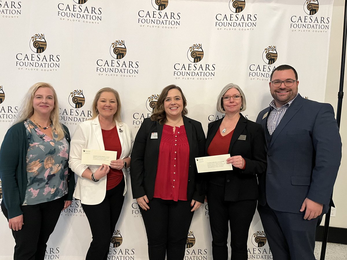 Donna Albrecht (@equityeduc) on Twitter photo So proud to be representing <a href="/IUSoutheast/">IU Southeast</a> and <a href="/TheNewNeighbor1/">The New Neighbors Education Center IU Southeast</a> Ed Center to receive a Caesers Foundation grant to support English Learners and their families in preparation for life after HS. So proud to be representing <a href="/IUSoutheast/">IU Southeast</a> and <a href="/TheNewNeighbor1/">The New Neighbors Education Center IU Southeast</a> Ed Center to receive a Caesers Foundation grant to support English Learners and their families in preparation for life after HS.