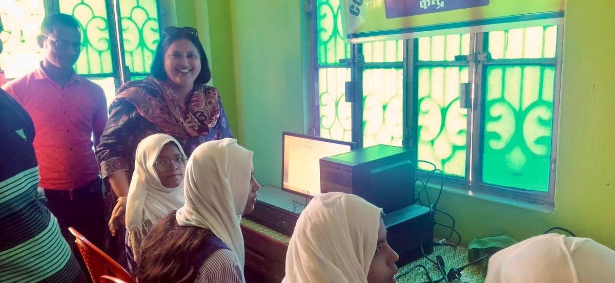 yumanhussain's tweet image. Continuing the Computer Education Program, AIF provided computer systems to a small Bihar Government-recognized school with 50% girl students empowering them with essential #Computerskills.
#Kishanganj