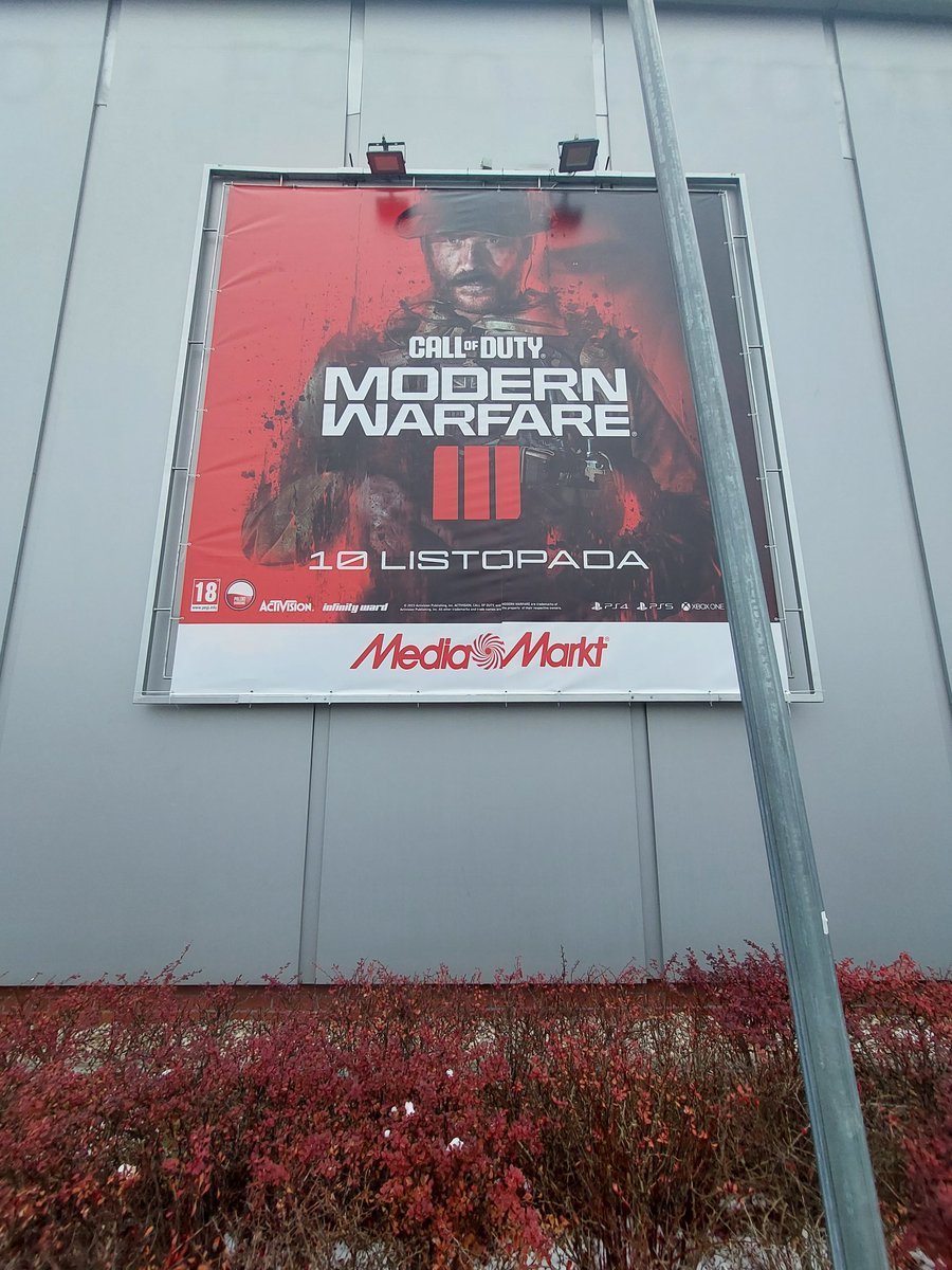 patrixy901's tweet photo. @BarrySloane 
Spotted Capitan Price in Poland🇵🇱. #ModernWarfareIII 
#ModernWarfare3 https://t.co/DJkwBQEP4r