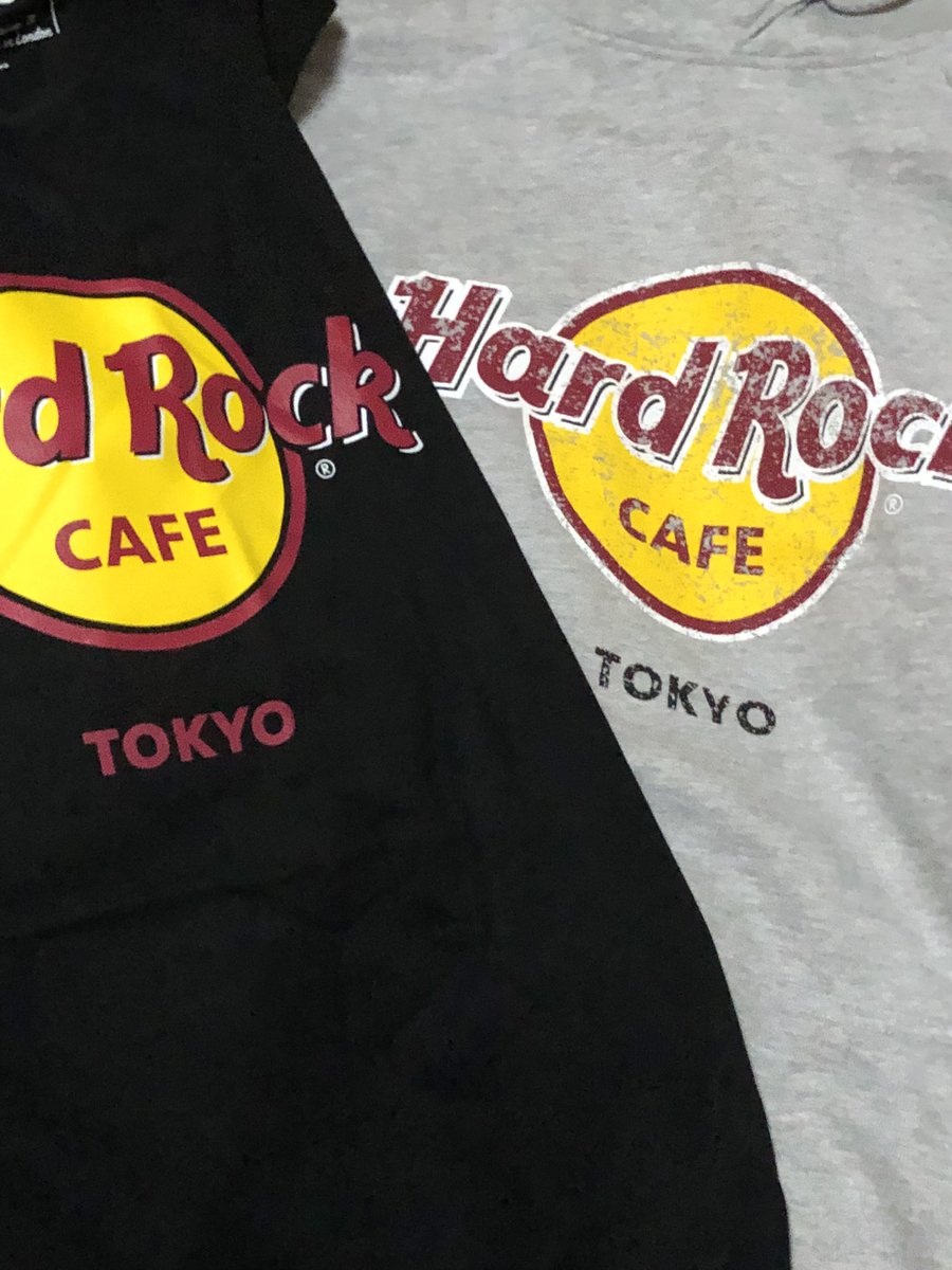 Hard Rock CAFEオンラインショップで購入したTシャツとフーディが到着🤘

今年の冬、重宝しそう。
そしてこのシンプルなデザインが
最高にロック！

#hardrockcafetokyo
#ハードロックカフェ東京　
#@hrc_tokyo