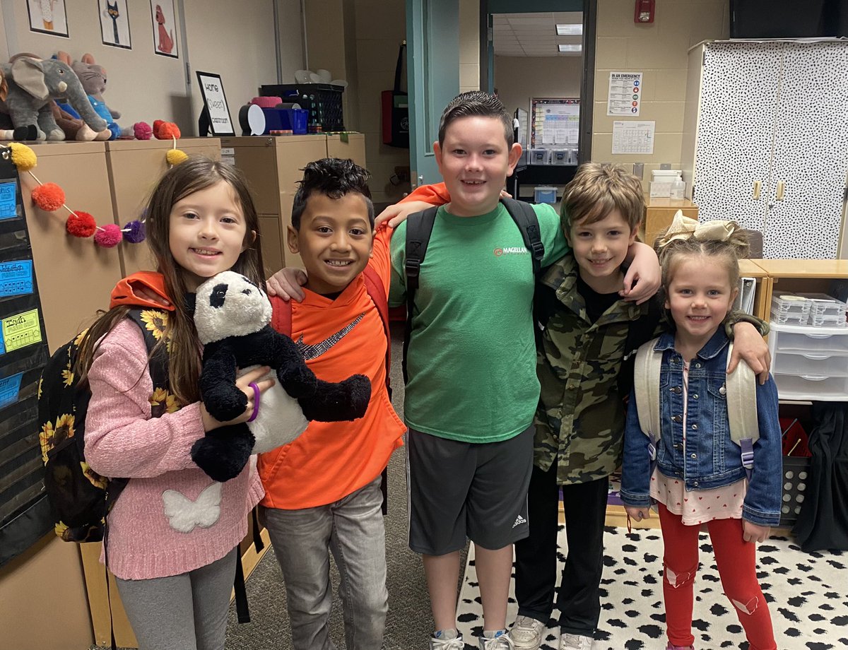My “morning visit crew” keeps growing just like the Grinch’s heart.  ♥️🥹  <a href="/HumbleISD_HHE/">Hidden Hollow Elementary</a> #GrowingTogether #BigKidsNow #FirstGradeFamily