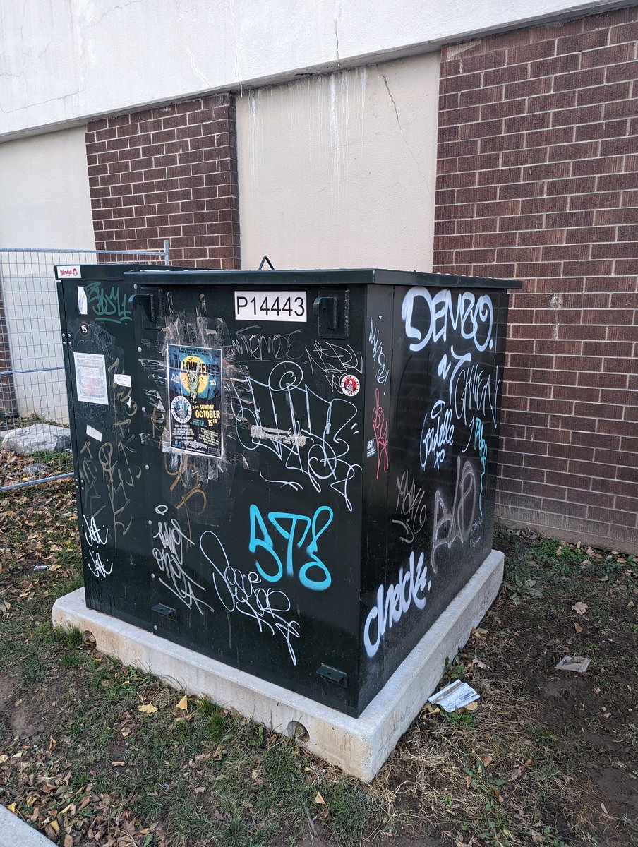 peter_vk's tweet photo. @alectranews can you please have these repainted? Hess St S and Jackson St W in Hamilton https://t.co/FrVEECNgU7