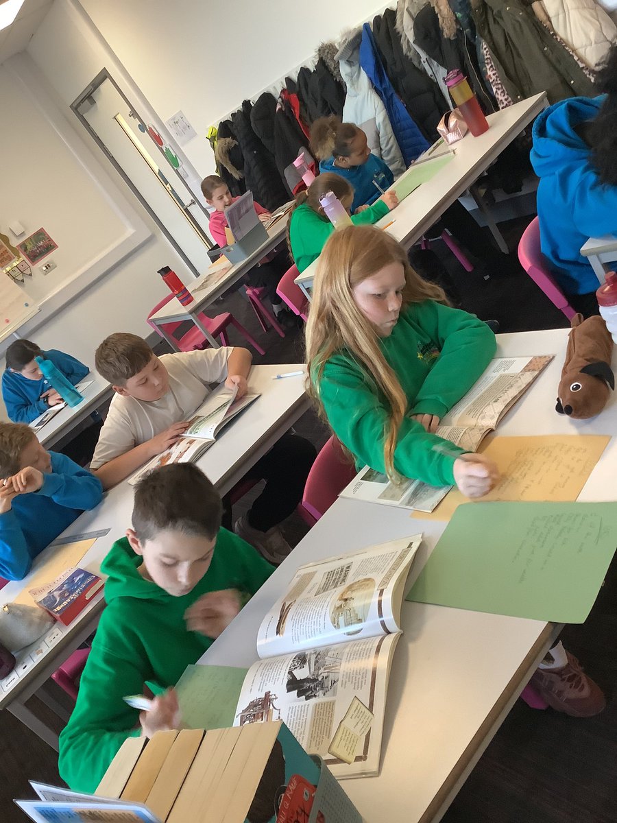 westheathprim's tweet photo. #WHPSClass13 have carried out a wealth of research using a range of primary and secondary sources of evidence. We weighed up the pros and cons of living under the reign of Queen Victoria and decided whether or not we would to have lived under her leadership! #WHPSHistory https://t.co/Az0uniCHdQ