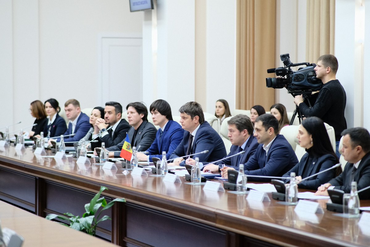 🇲🇩 🤝🇦🇿  The excellent cooperation between #Azerbajan and #Moldova continues! Today,  we held the 5th  Session of the Joint Intergovernmental Commission for Trade and Economic Cooperation between the two countries. Thank you,  Mr. <a href="/MajnunMammadov/">Məcnun Məmmədov</a> !