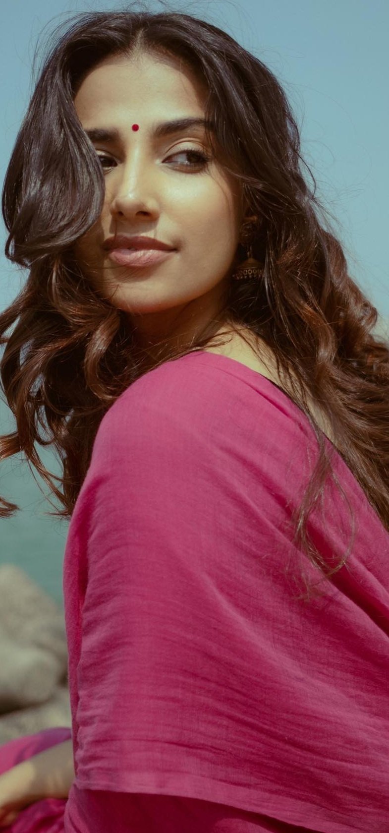 GAq9wQKW0AAPYgT?format=jpg&name=large