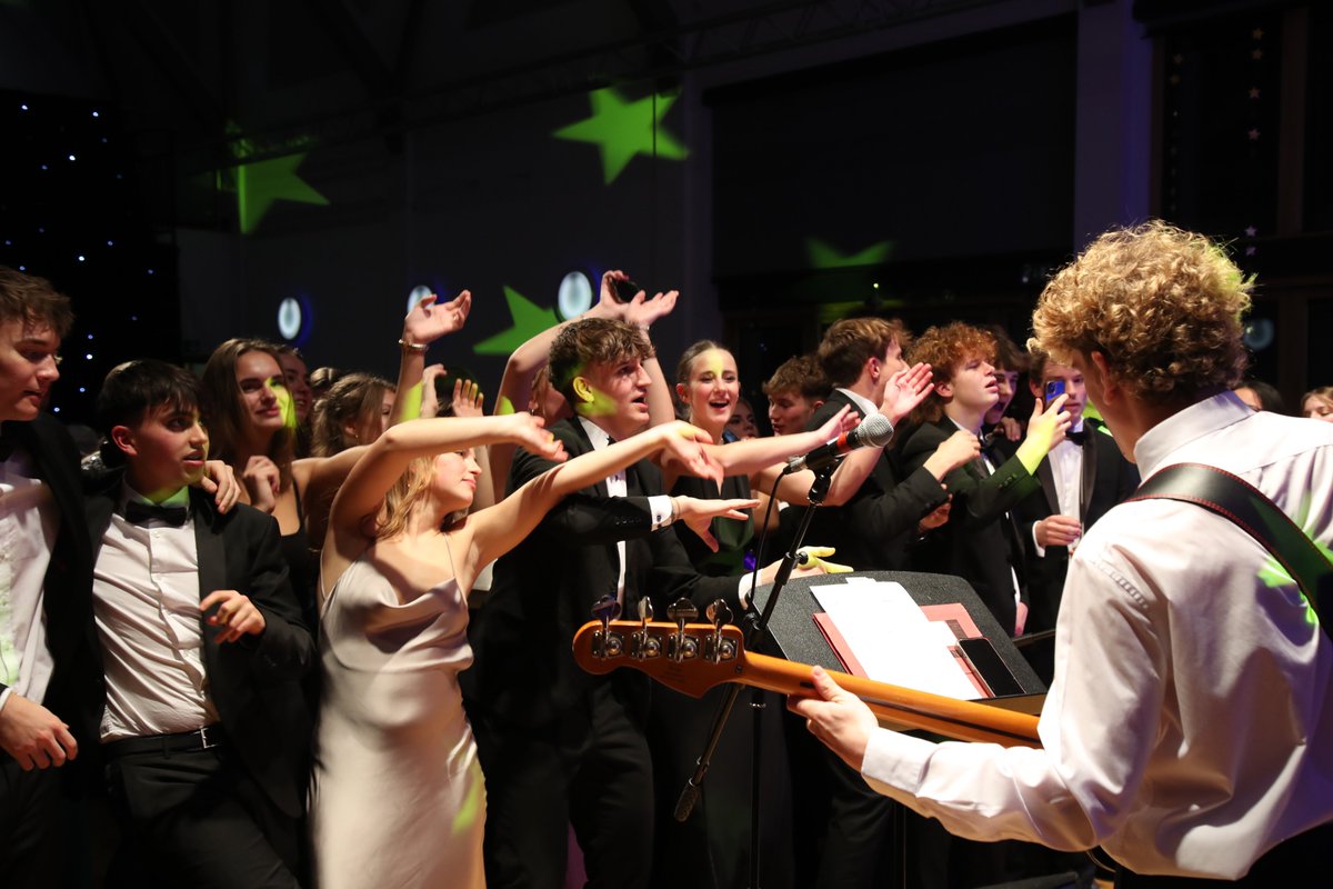 VerlucianCommunity tweet media