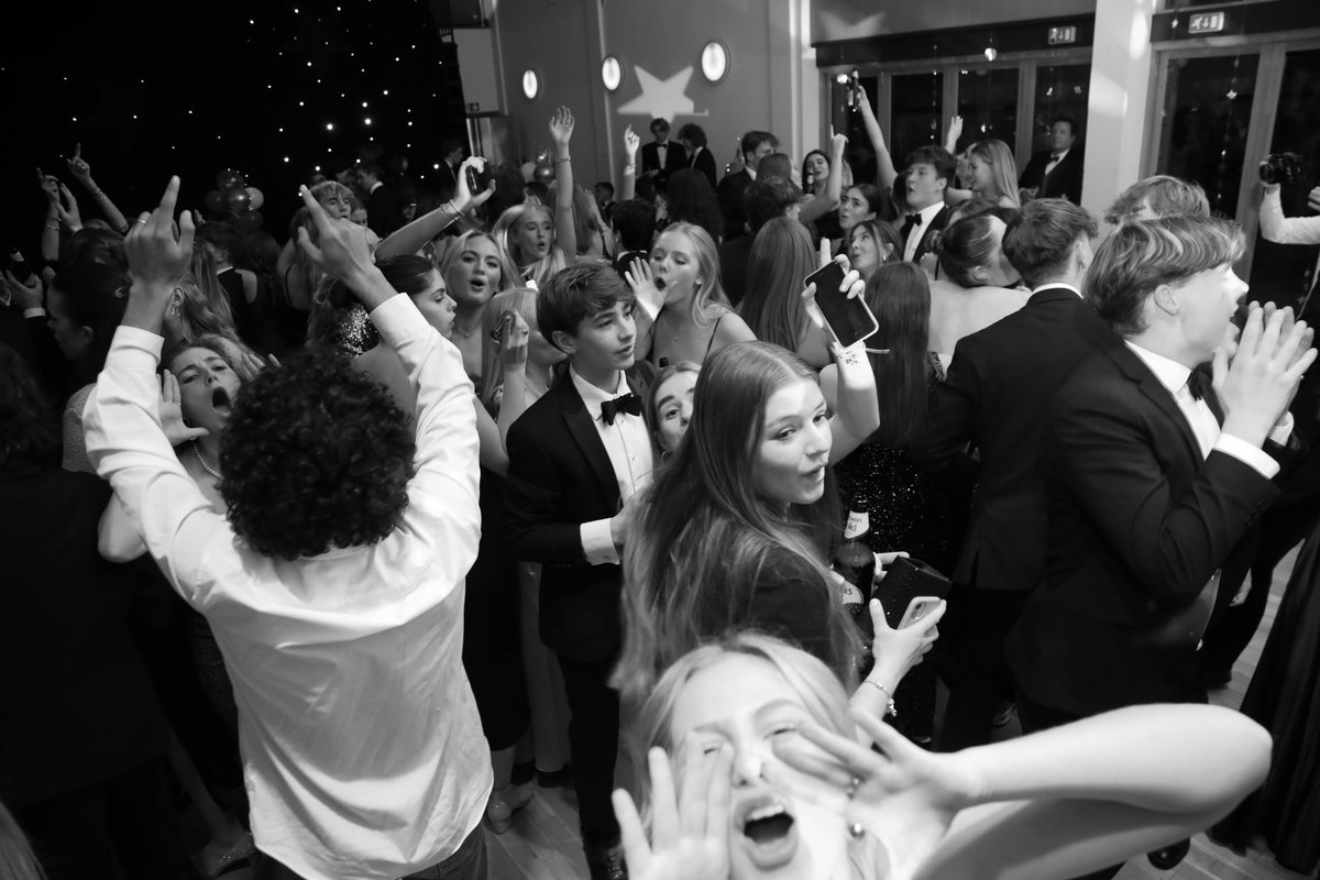 VerlucianCommunity (@verlucians) on Twitter photo Sixth Form Ball Lights up TA Hall with Glamour & Festivity!
The TA Hall was transformed into a hub of excitement last Friday as the Sixth Form Ball unfolded. For the Upper Sixth, it will be their last Christmas here at <a href="/Warminster1707/">Warminster School</a>!
More here- verluciancommunity.co.uk/news/default-g… Sixth Form Ball Lights up TA Hall with Glamour & Festivity!
The TA Hall was transformed into a hub of excitement last Friday as the Sixth Form Ball unfolded. For the Upper Sixth, it will be their last Christmas here at <a href="/Warminster1707/">Warminster School</a>!
More here- verluciancommunity.co.uk/news/default-g…