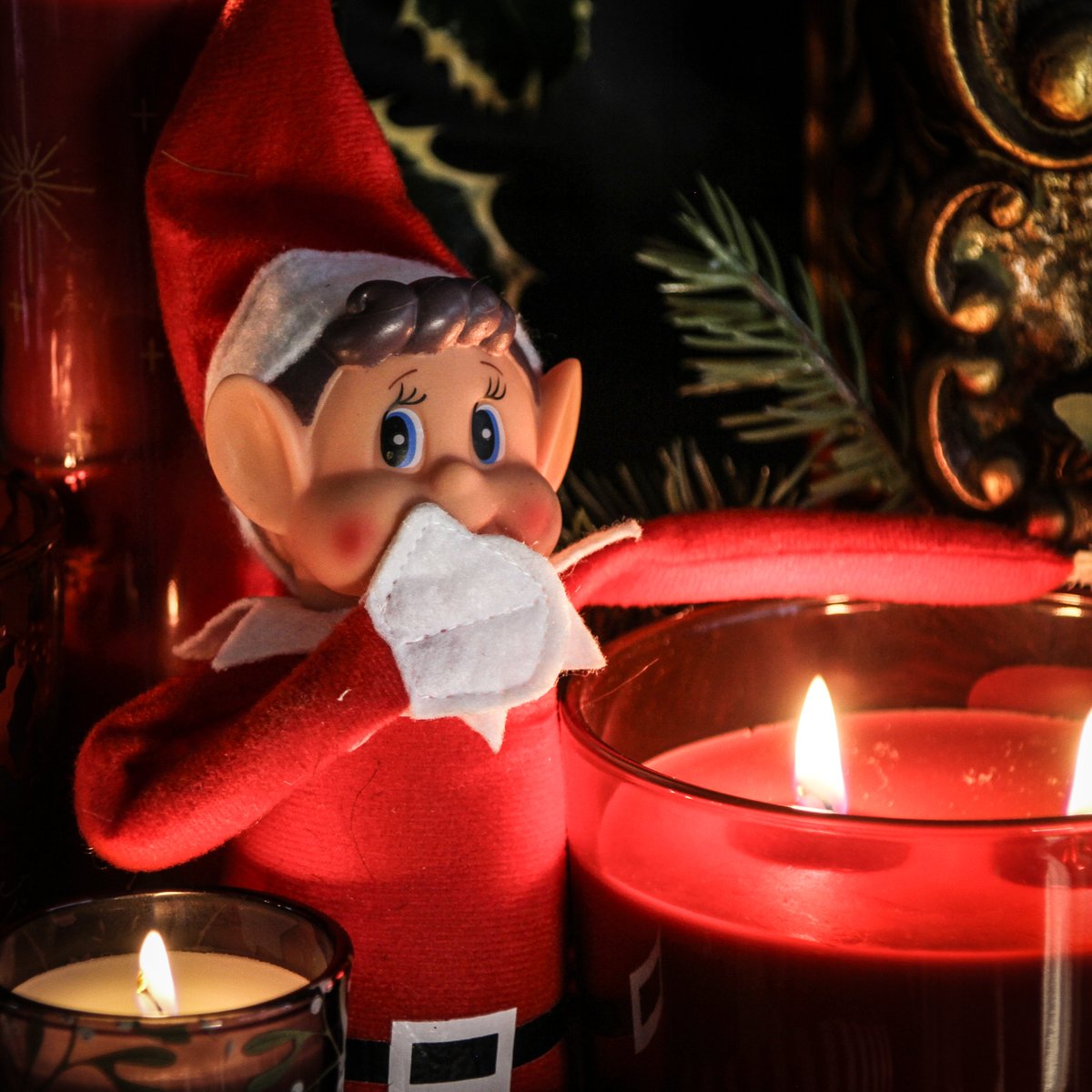 What’s even hotter than this Christmas’s hottest gift? 🤔 This elf’s hands after a candle catastrophe! 🕯 (Note: this joke was funnier in our heads) If like our elf you manage to get a nasty burn, the priority is to cool the area as quickly as possible. #ElfOnTheShelf ‌