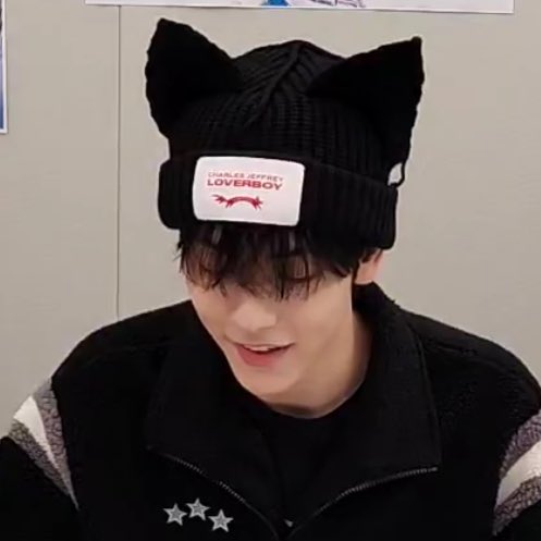 soobinviral's tweet image. 🐈‍⬛