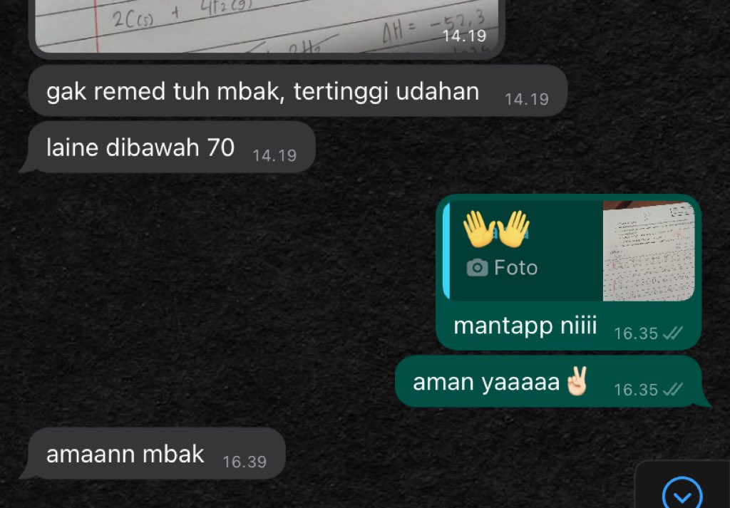 acainhere_'s tweet photo. sini belajar kimia sama aku😬🙇🏻‍♀️💓💯 https://t.co/7JqZmOJ2VN
