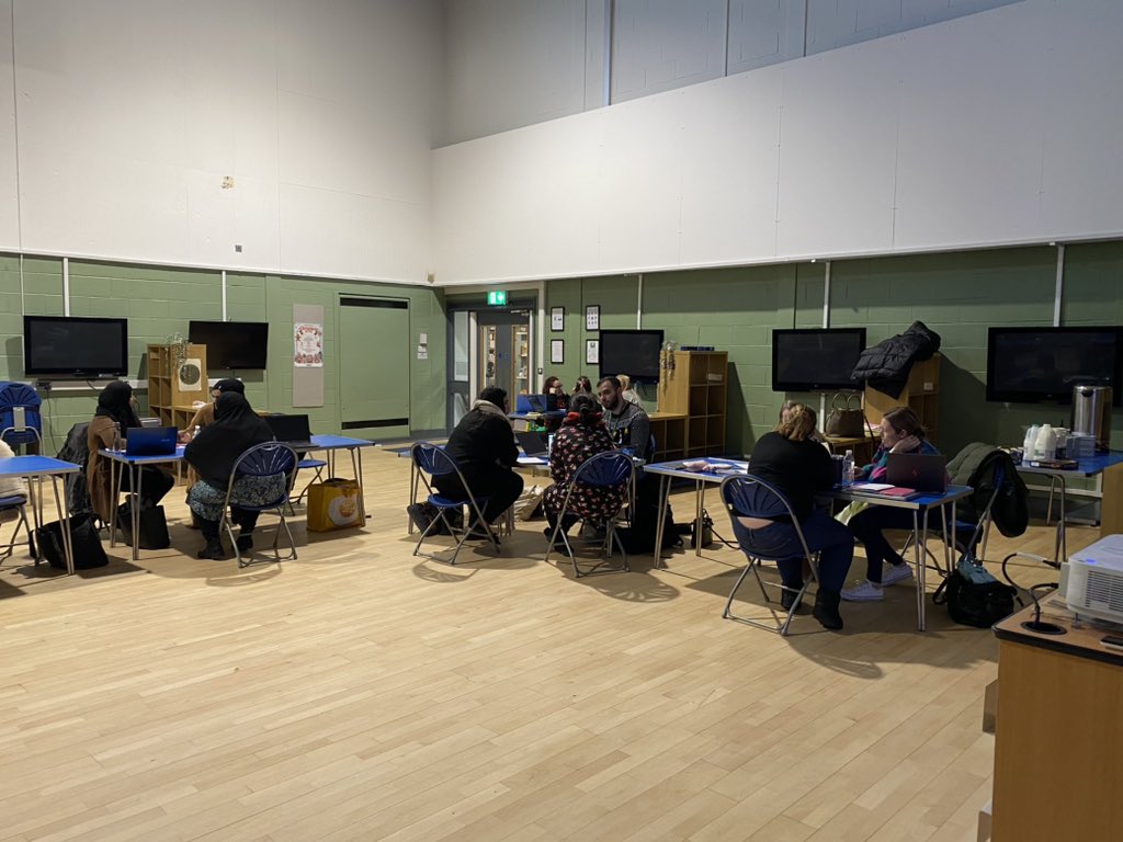 Thanks <a href="/NewbyPrimary/">Newby Primary School</a> for managing to host our BA group despite the broken boiler! <a href="/PGResearchBase/">PenGreenResearchBase</a> #CanDo