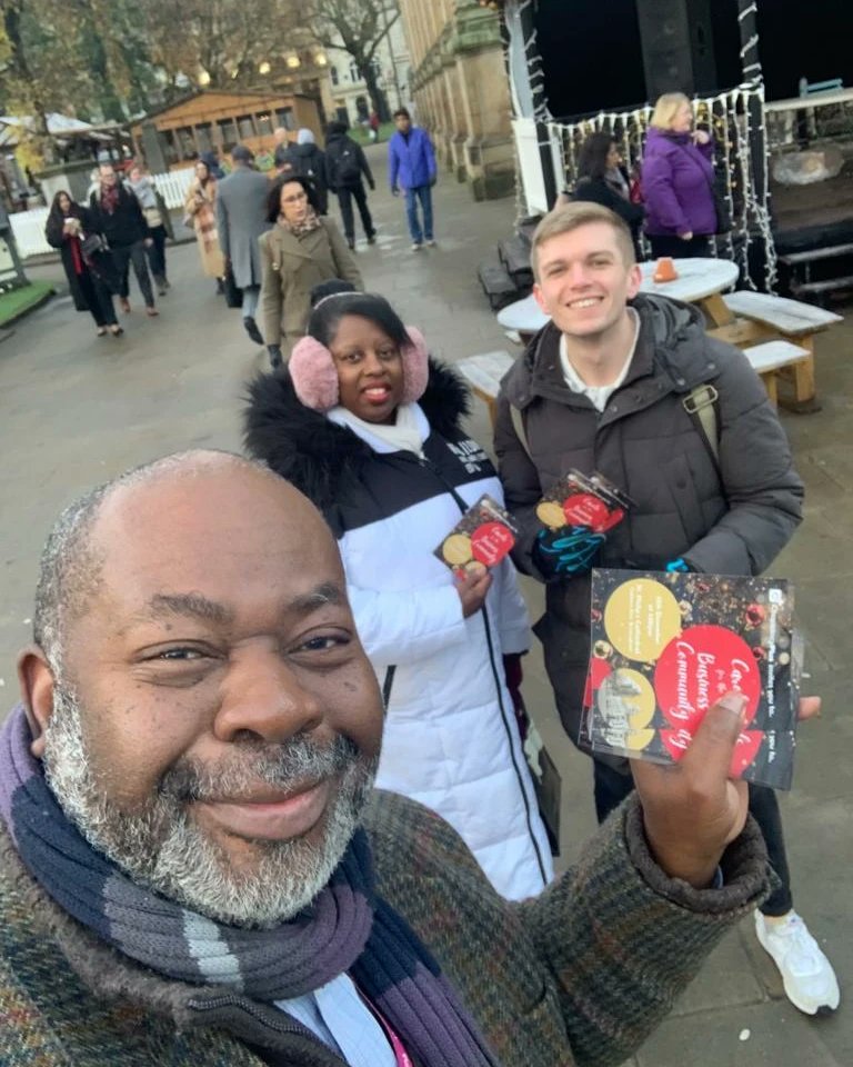 ChaplaincyPlus's tweet image. Some of our team were in Cathedral Square this morning, inviting commuters to Carols for the Business Community. Did you see them?

Just one week to go! Everyone welcome.

#christiansinbusiness #birminghambusinesscommunity #Birminghamcathedral #christmasinbirmingham