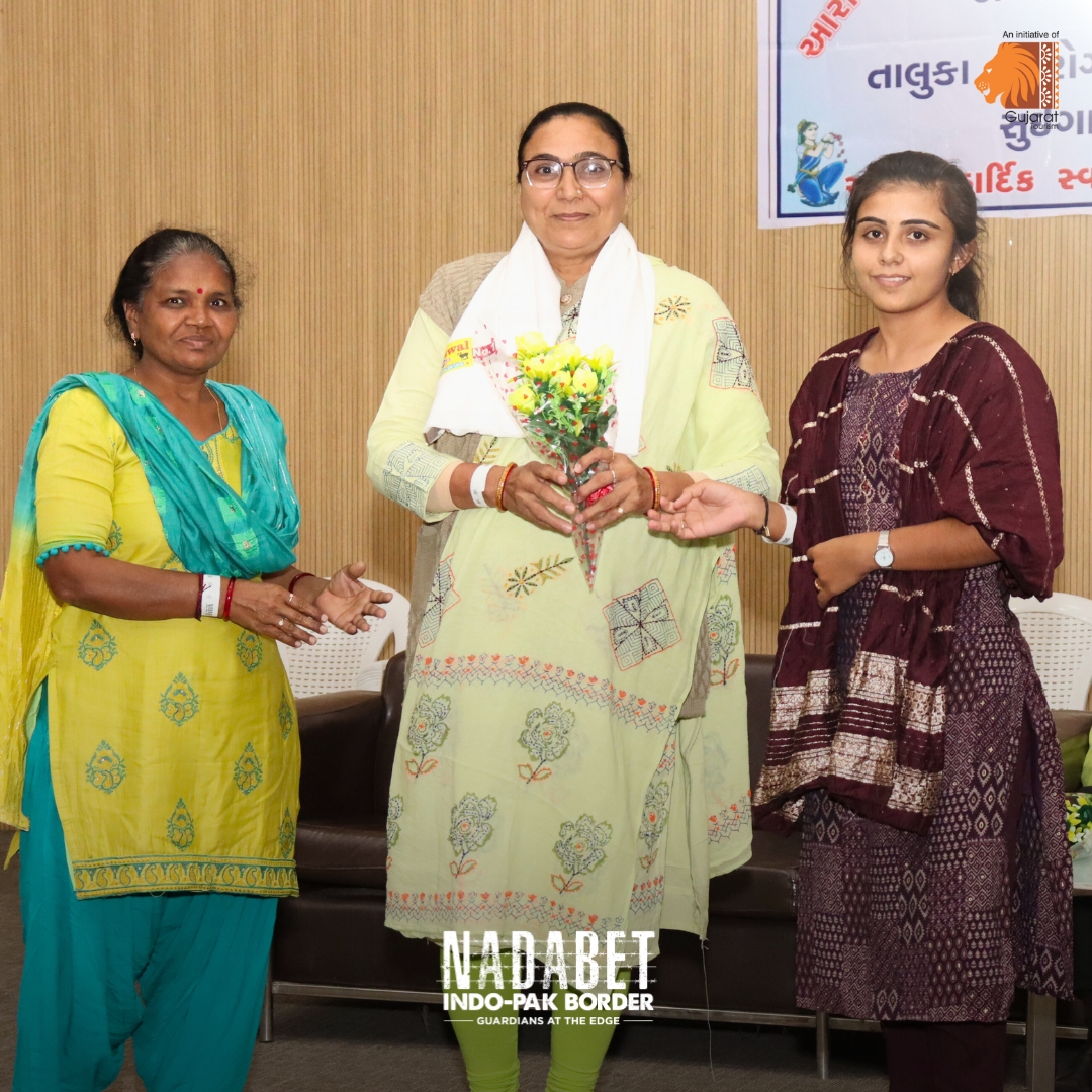 VisitNadabet's tweet photo. At the Nadabet #IndoPakBorder, the #healthcare heroes of #Suigam Taluka were warmly invited to join the Sneh Sanmelan.
#eventsatnadabet #events #visitnadabet #HealthcareUnity #healthcareworkers #gujarattourism https://t.co/UofayBBFeI