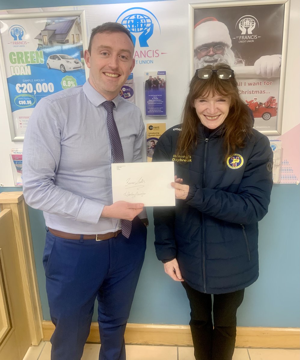 St Francis Credit Union are delighted to support @banner_ladies 💛 Pictured below is Thomas Healy, Chief Operations officer of St. Francis Credit Union presenting Dorothy Meenaghan of Banner Ladies Football Club a sponsorship cheque in support of their recent Munster Campaign!