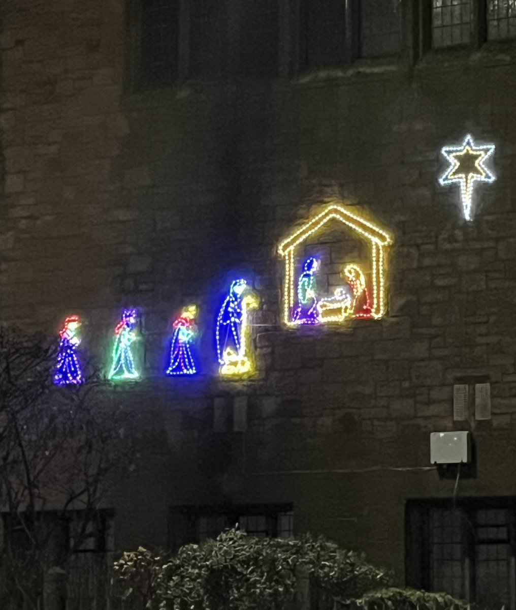 gotthegistofit's tweet photo. Our local church bringing the Nativity up to date with the Three Wise Men being led to the baby Jesus by a hooded teenager on an e-scooter.

‘Man got bare gifts for the baby Jesus bruv.’ https://t.co/nW8hWbTfTu
