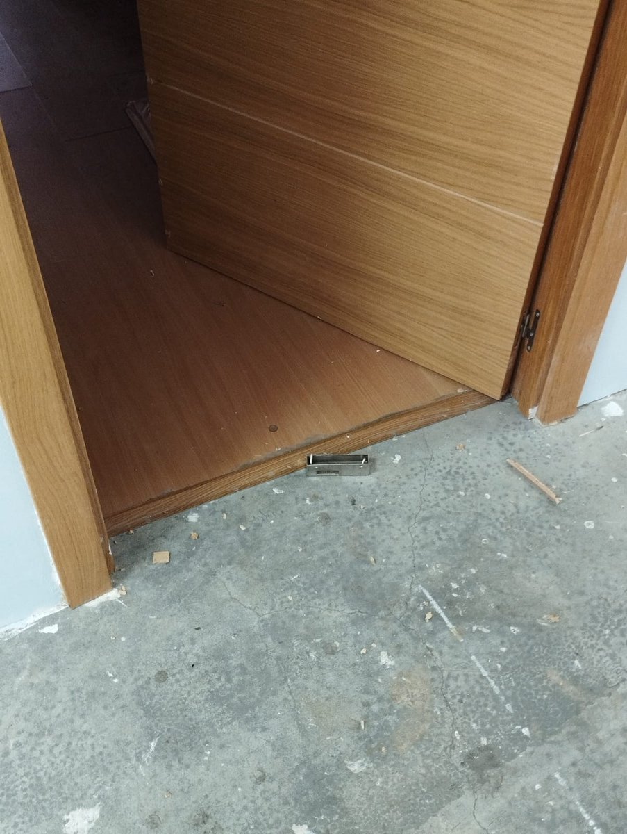 HiruputzuGtx's tweet photo. ❗❗ Hiruputzu Gaztetxean lapurreta egin dute

Bart gauean Hiruputzu Gaztetxera sartu dira indarrez eta lapurreta egin dute. Kontzertuetarako materiala eta baliozko tresnak lapurtu dituzte, besteak beste. Laister berri gehiago!

GAZTETXEEN AURKAKO ERASORIK EZ! https://t.co/OjvpbP7jgk
