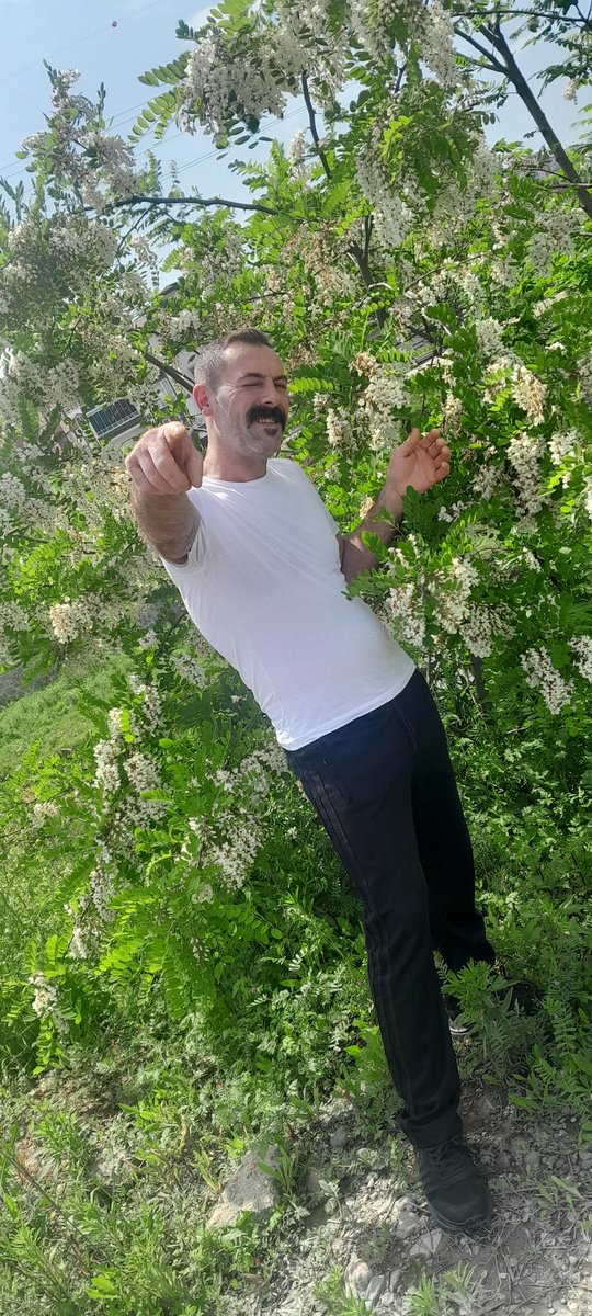 Merhaba lar tatlı bayanlar yıl başına özel misafirler mekliyorum ilgili şahıslara duyrulur 🌹supriz oldu hediyeler sizin için