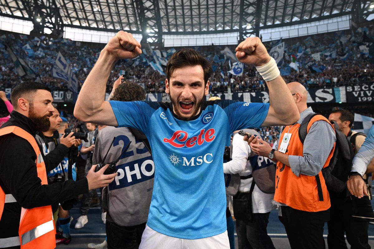 🇬🇪 Kvaratskhelia: “Real Madrid was my favorite team in my childhood”.

“Now I am 100% focused on Napoli. I am doing best to help the team. I like many clubs but I’m not even thinking about my future — as all I think about is Napoli and I feel so happy here”, told <a href="/Geo__team/">Geo Team</a>.