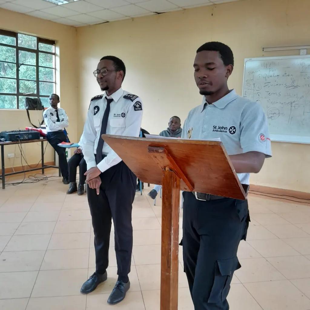 ThomasMwalwalwa's tweet photo. "Do not go where the path may lead, go instead where there is no path and leave a trail."...💯🪄💡

#leadership #stjohnambulance #stjohnkisii #stjohnkenya #stjohnvolunteers https://t.co/SgiBAJQkdB