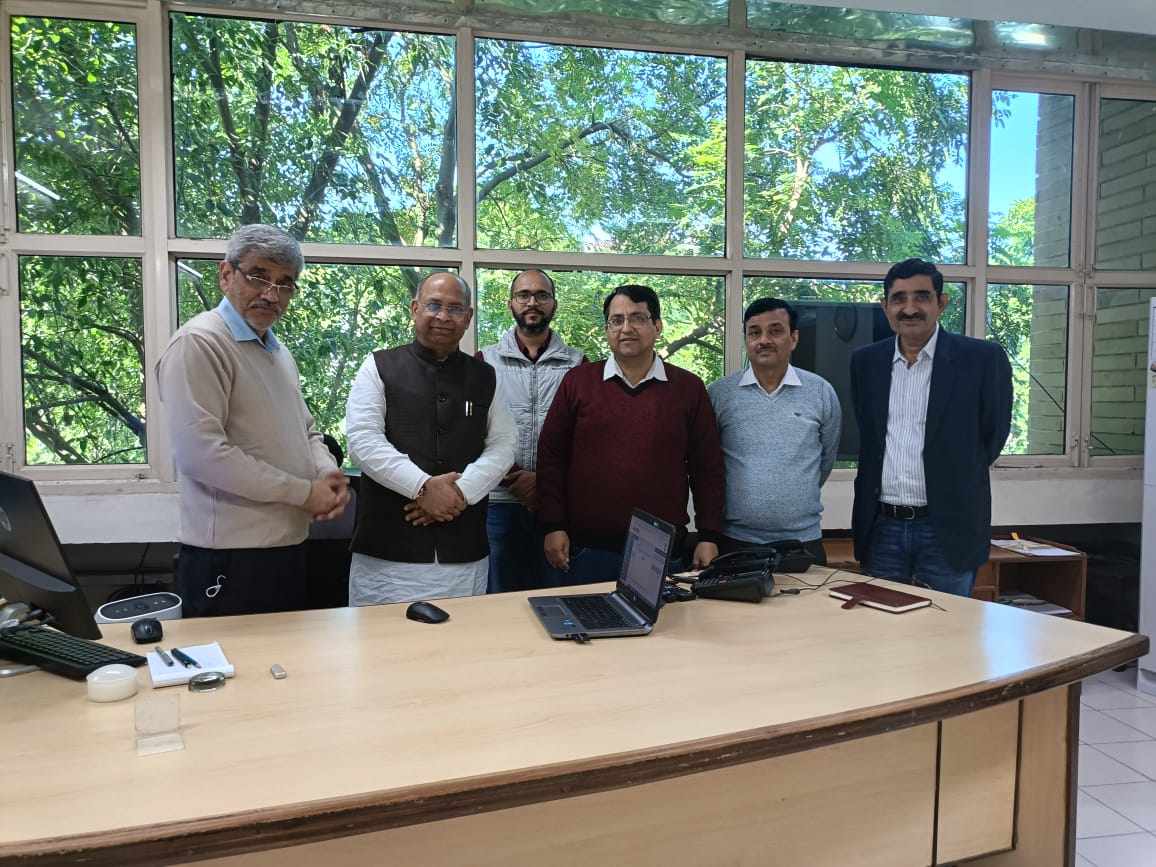 SharwanKumarBjp's tweet photo. प्रदेश की सभी गौशालाओं के प्रमुखों को हर्ष के साथ बताया जाता है कि आप सभी गौशाला चारा अनुदान राशि के लिए सरल पोर्टल पर जल्द आवेदन करे। https://t.co/Y1BMAOehXa