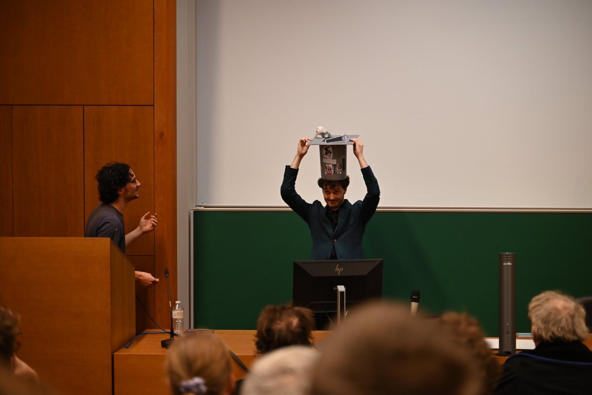 DTAI (@dtai_kuleuven) on Twitter photo Congratulations to DTAI PhD student <a href="/thomas_wint/">Thomas Winters</a>
for successfully defending his PhD thesis on "Neuro-Symbolic Creative Artificial Intelligence for Humor": shorturl.at/flpF4 🎓👏🥂🍾 Congratulations to DTAI PhD student <a href="/thomas_wint/">Thomas Winters</a>
for successfully defending his PhD thesis on "Neuro-Symbolic Creative Artificial Intelligence for Humor": shorturl.at/flpF4 🎓👏🥂🍾