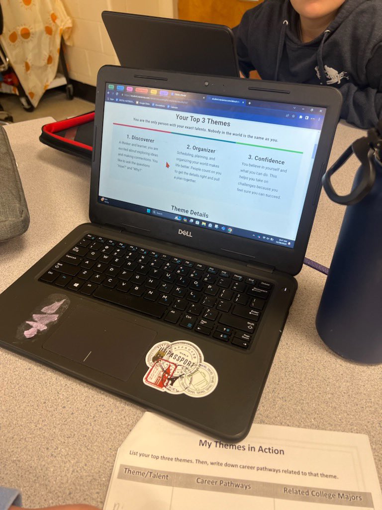 ComiskeySara's tweet photo. A busy (&amp; fun) few days of career presentations with 7th grade! #isliprising https://t.co/OGzoWovOx3