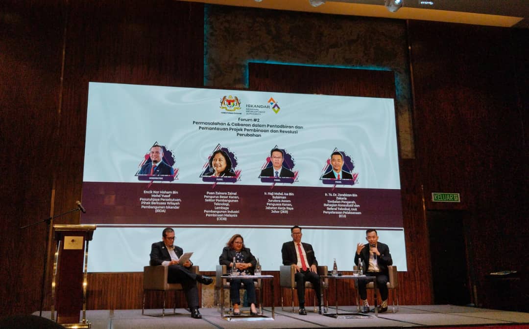 BKRT ICU JPM (@bkrt_icujpm) on Twitter photo Forum Pengurusan Projek 2023 (FPP23) anjuran <a href="/IskandarMsia/">Iskandar Malaysia</a> . Ir. Ts. Dr. <a href="/zarabizan/">DR. Ir. Ts. Gs. Br. Zara Bizan</a> Timbalan Pengarah BKRT <a href="/ICU_JPM/">ICU_JPM π²πΎ</a> telah dipilih sebagai salah seorang Panel dalam Sesi Forum 2 bertajuk Permasalahan & Cabaran dalam Pentadbiran dan Pemantauan Projek Pembinaan dan IR4.0 Forum Pengurusan Projek 2023 (FPP23) anjuran <a href="/IskandarMsia/">Iskandar Malaysia</a> . Ir. Ts. Dr. <a href="/zarabizan/">DR. Ir. Ts. Gs. Br. Zara Bizan</a> Timbalan Pengarah BKRT <a href="/ICU_JPM/">ICU_JPM π²πΎ</a> telah dipilih sebagai salah seorang Panel dalam Sesi Forum 2 bertajuk Permasalahan & Cabaran dalam Pentadbiran dan Pemantauan Projek Pembinaan dan IR4.0