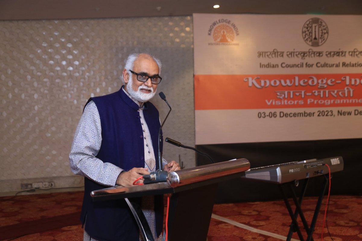 Sachchida_Joshi's tweet photo. Presented an overview of IGNCA's diverse activities to the participating delegates of 'Knowledge India Visitors Programme’ organised by Indian Council for Cultural Relations.

#IGNCA #ICCR  #KnowledgeIndia

@ignca_delhi @iccr_hq @MinOfCultureGoI @AmritMahotsav