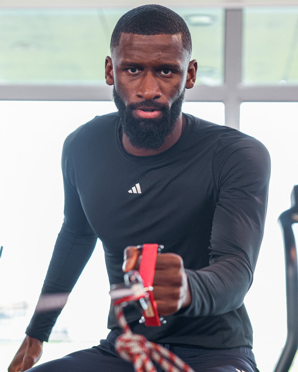 👀 <a href="/ToniRuediger/">Antonio Rüdiger</a> 👀
#RMCity