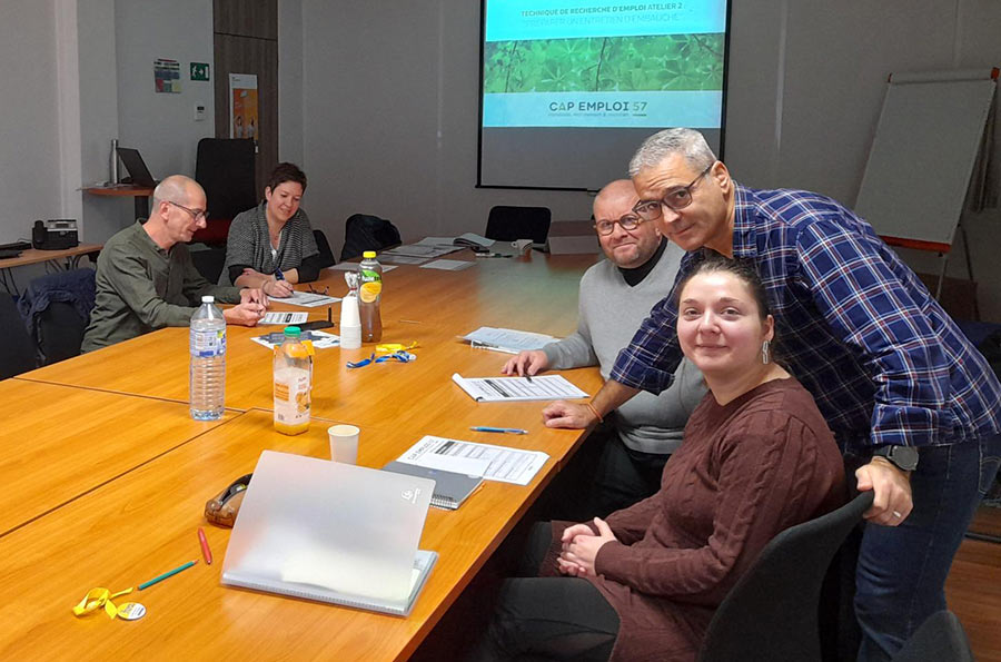 capemploi57's tweet photo. Pour la #SEEPH2023, nous avons réalisé plus d'une trentaine d'actions : de 20h d'émissions Twitch, au grand Forum pour l'emploi à Thionville, en passant par des ateliers, des formations, CV vidéos, job datings, etc... Tous les détails par ici : https://t.co/INUBaC4nAd https://t.co/6mRzAr1Om3