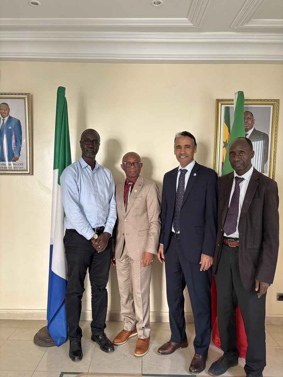 J’ai eu une rencontre très fructueuse avec son Excellence Albanie Brima Elvis Koroma, ambassadeur de Sierra Leone au Senegal. Les discussions ont porté sur le rôle de la CSRP au plan régional (Sierra Leone est membre fondateur de CSRP)