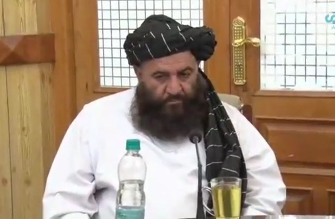 دکندوز استخباراتو ریاست دي الله حفاظت وکړی.
دکندهار سخه شرمیدلی ،په مجاهدینو کی رټلی ،رشوتخور او غل منیب د ریس په توګه ورتبدیل سو.
دخپلو ټولو اسلحو ،وسايطو او مهماتو قوي موجودی دی وکړی هسی نه چي په میاشت کی یې ډیپوګان خالي سی.
دغلو ملګرو لیست یی هم خپروم چی ورسره پام مو وي