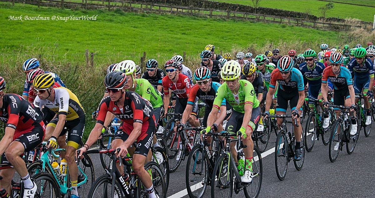 #ThePhotoHour tweet media