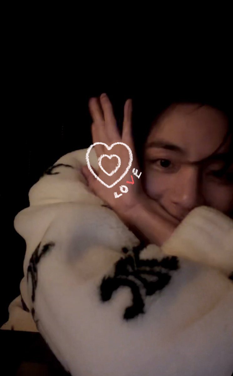 KIMTAEHYUNGBAR_'s tweet photo. 태형아 널 사랑하는 마음은 변하지 않을 거야🫶🏻🫶🏻🫶🏻 https://t.co/UwBJjrVQuq