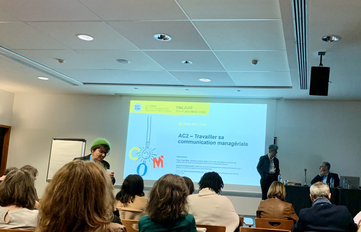 _Falbala's tweet image. On parle #CommunicationManagériale avec @ac_poincare @yyBiffe et Isabelle Contremoulin. 
Tout à commencé avec le 1er DGS de Lascaux 🤔😅
#capcom23 #Compublique #Cominterne #Sens