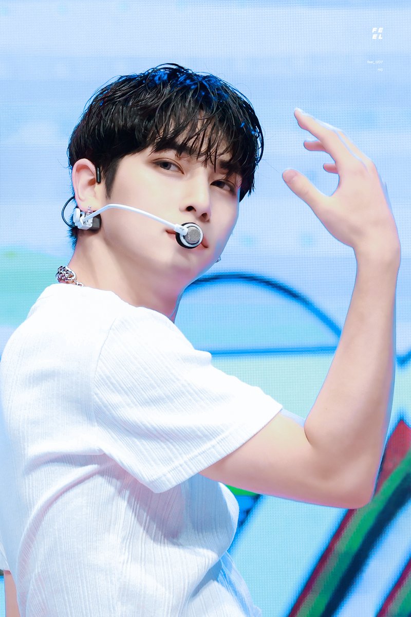 느낌 tweet media