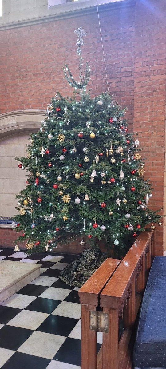 Should have posted this sooner but I'm going with the "better late than never" idea. I'm hoping this will be a new tradition for St Hilda's, it was lovely to have all of the church family helping to decorate the tree and it looks stunning.