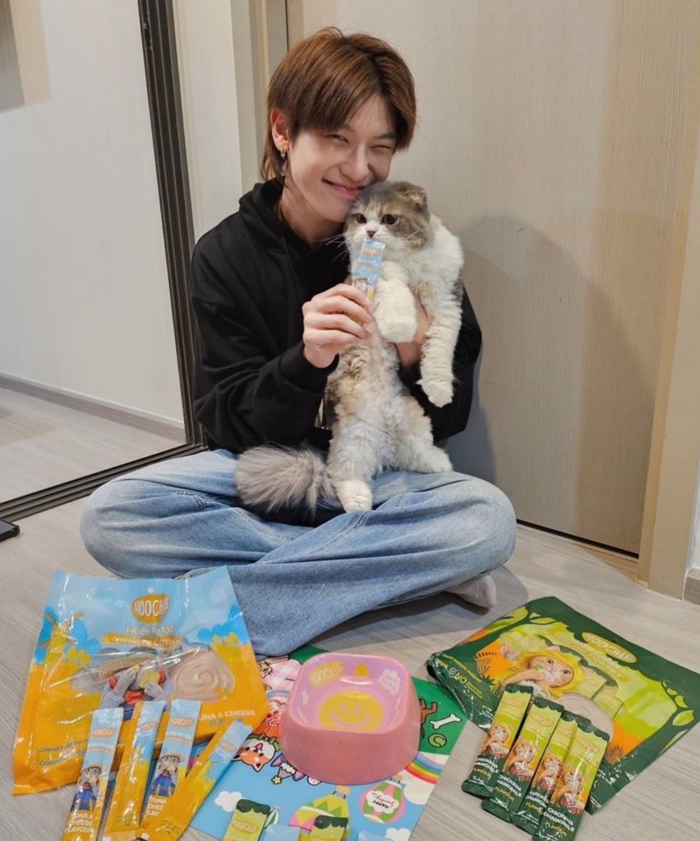tofrlzd's tweet photo. สั่งมาให้แมวเหมียวกินบ้างแล้วว แล้วคือซองน่ารักมากกก มู้แงงง้ 🥺🫠
#ออฟโรด #offroadKTP
#MOOCHIE #CompleteBalance #Superfood #เป็นมากกว่าให้มากกว่า https://t.co/9uG1m0Yidh