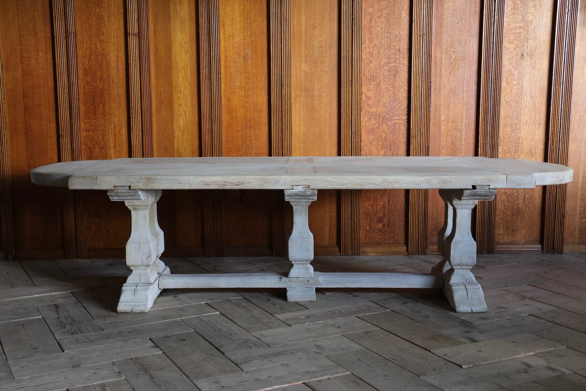 BrownriggUK's tweet photo. Large Early 20th Century French Bleached Oak Dining Table from a Monastery
https://t.co/pm2eIoGe0K
#oakdiningtable #antiquediningtable #frenchfurniture #antique #furniture https://t.co/0x4YdTEG3r