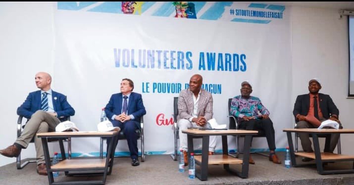 OnuGuinee's tweet photo. La #JIV2023 en #Guinée se distingue par l’initiative #VolunteerAwards qui reconnait l’engagement des volontaires et promeut l’esprit du volontariat.

@GualbertGbehou1 affirme que “la noblesse du volontariat est dans le fait que les volontaires font des autres leurs priorités”. https://t.co/drPWXmtXiK