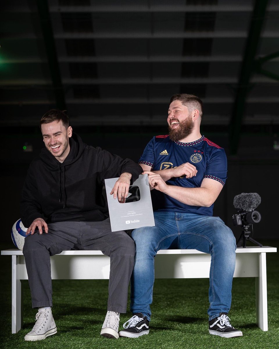 One year ago I left air traffic control to become a YouTuber 😅

120k ➡️ 640k subs in that time 🤯

Thank you all so so much ❤️

A huge shoutout to my brother <a href="/AlexJamesEmery/">Alex Emery</a> 🙏🏼