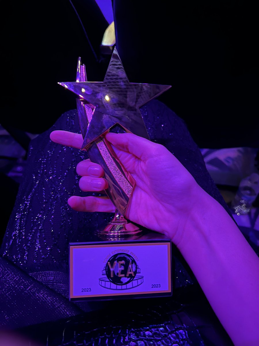 SaraMartinOffic's tweet photo. I won my first award last Sunday — YEA for Best Young Actress in a Short Film. 

Oh what a night… I’m speechless. I’m so thankful for everything that’s been happening in my life lately. Thanks for the opportunity @YEAAWARDS and for letting be a presenter as well. So honored.❤️🌟 https://t.co/35VoQLPsYO