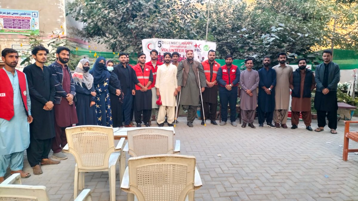 prcsindh's tweet image. The staff and volunteers of the Pakistan Red Crescent Society District Branch in Shikarpur celebrated International Volunteers Day at the PRCS office.

#prcsindh