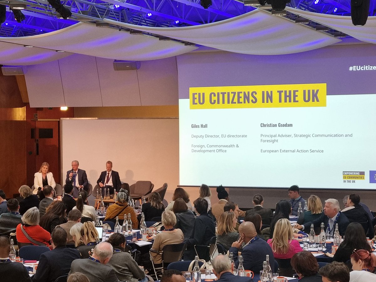 EUdelegationUK's tweet photo. 🇪🇺 EU citizens in the UK – now and the future. Insights from Maroš Šefčovič, Giles Hall, and Christian Gsodam. Let's hear their messages to EU citizens. 🎥📢 #EUUKPerspectives #EUUKRelations #eucitizensgathering2023 https://t.co/79WhzaC2IB