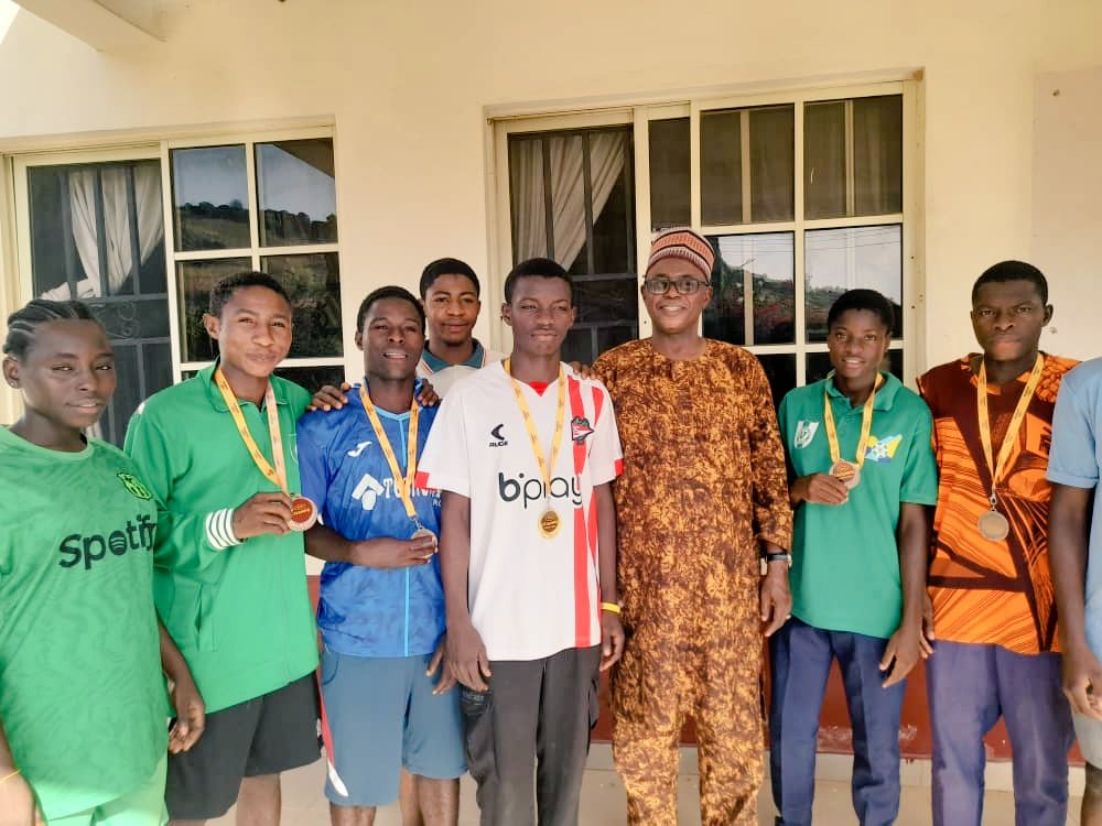 mary28593's tweet photo. FOSLA Academy shines at MTN Secondary School Athletic Championship.

The tournament held between 1st - 3rd December, 2023 at the Moshood Abiola Stadium, Abuja. Twenty two secondary Schools in Abuja registered for the tournament. FOSLA Academy won 1 Gold, &amp; 2 Bronze Medals. https://t.co/mKrE0hKFlX