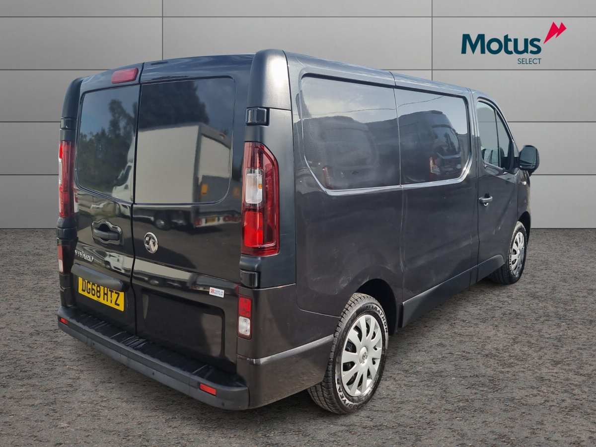MotusSelectUK's tweet photo. 📢VAN OF THE WEEK📢

2018 Vauxhall Vivaro, featuring:

🚨Rear Parking Sensors
🛣️Cruise Control
❄️Air Conditioning and more!

Find out more: https://t.co/HVe9WCz0Ui

#VanOfTheWeek #UsedVan #VauxhallVivaro #AvailableNow #MotusSelect https://t.co/RkMgOo4Zst