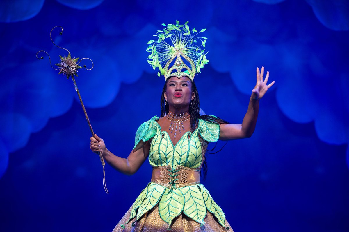 BackStageAccess tweet media