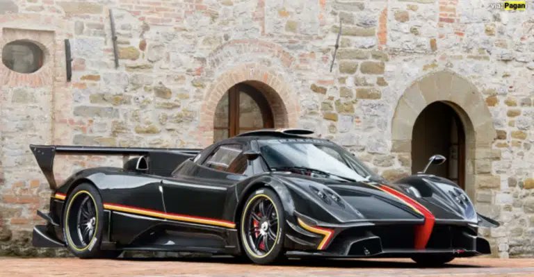 Only five of the Pagani Zonda Revolución were made paying homage to one of the most beloved supercars of all time. #pagani #cars #enzari