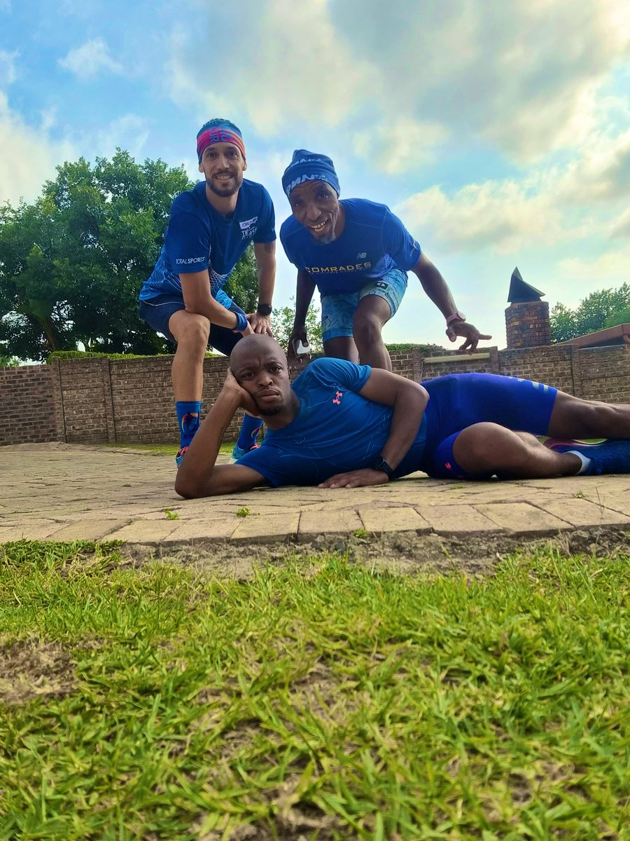 #MyActive16 Day 12 via MWLR with KelvinGang 👊🏽
#skhindigangcoaching 
#my16isnotsilent 
#runningwithtumisole
#totalsportsruncrew 
#homeofrunning 
#threshhold
#totalsports_sa 
#gilnokiesocks
#ipaintedmyrun 
#trapnlos 
#stopgbv