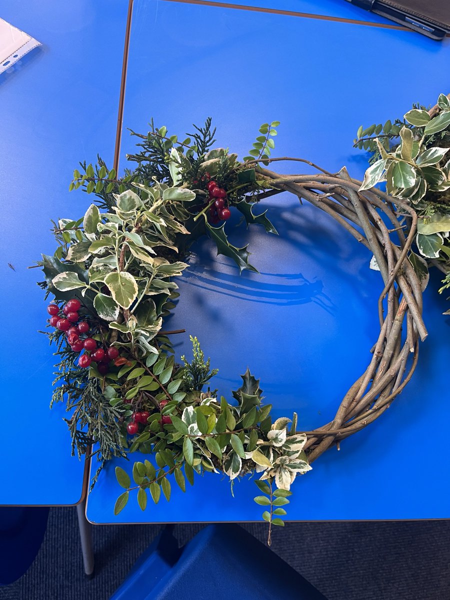 Staff and learners have enjoyed making natural wreaths together. Learners foraged for seasonal foliage which can be changed through the year. #christmascrafts #creative #primary